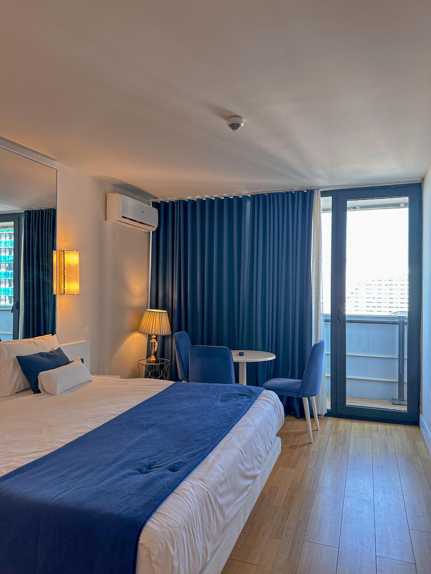 Batumi Floor40 Hotel Exterior photo